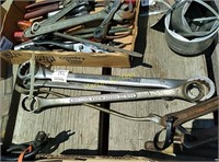 4 large Craftsman wrenches 1.1/2" to1"