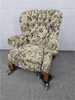 La-z-boy Upholstered Wing Back Recliner