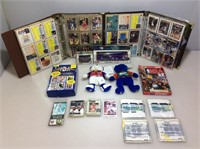 Mixed lot of sports cards