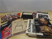 Assorted vintage magazines.