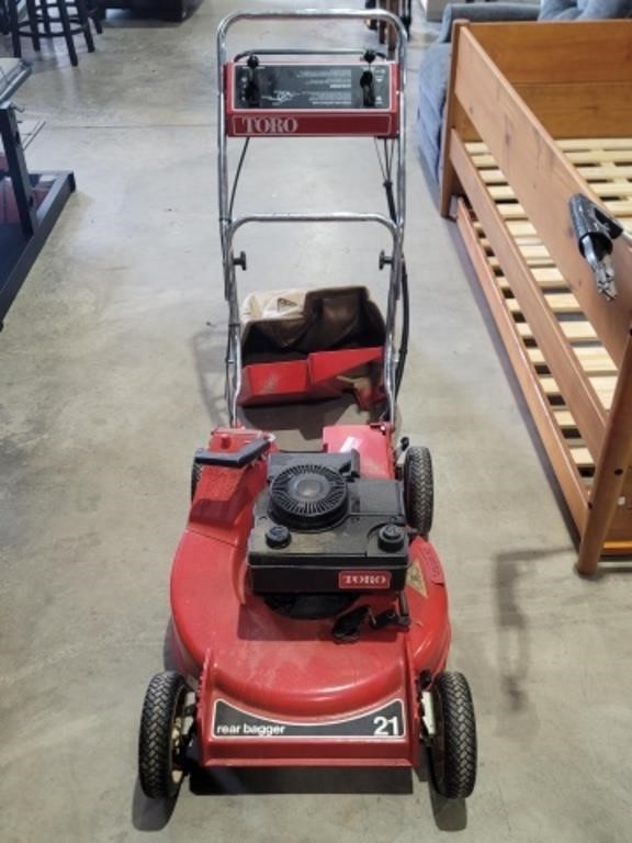 Toro Gas Lawn Mower