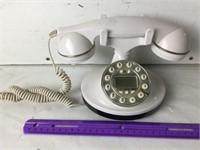 Vintage Looking Phone & Misc. Home Décor