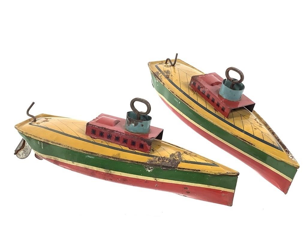 2 Tin Wind Up Lindstrom Speed Boats w Keys 7.75"L