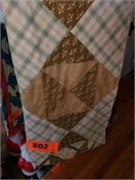 TRIANGLE & BLOCK QUILT TOPPER