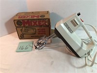 GE hand mixer