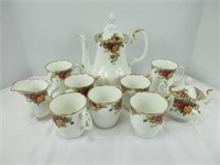 R.A. "OLD COUNTRY ROSES"  TEAPOT, C & S, COFFEE