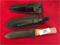 Knife with 2 Sheaths