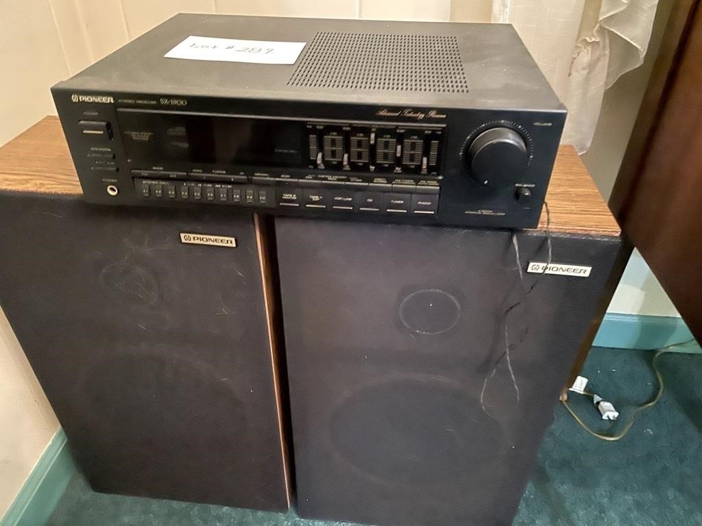 Pioneer SX-1900 Stereo Receiver & 2 Speakers (3)