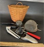 ITEMS FROM THE KITCHEN DRAWER W/BASKET