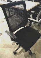 STEELCASE "THINK" EXECUTIVE CHAIR