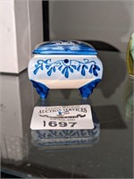 Delft's Blue trinket box