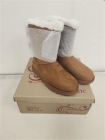 New Jessica Cline Winter Boots - Size 8 Medium
