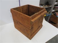 Wooden egg box