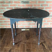 Antique Style Distressed Accent Table