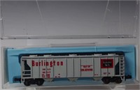 ATLAS BURLINGTON 47' COVER HOPPERS #2314 N SCALE