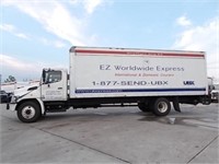 2013 HINO 268, Box Truck