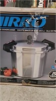 Mirror 22 Quart Pressure Cooker