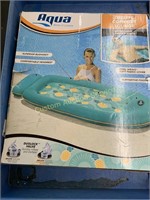 Aqua pool float