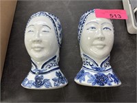 2PC BLUE & WHITE CHINESE HEAD VASES