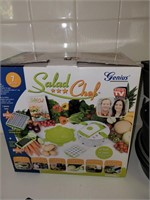 Salad Chef by Genius. With box
