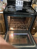 Frigidaire Electric stove