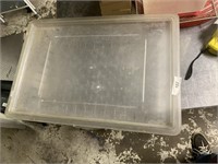 Vented Restaurant Tray - 26 x 18 x 5