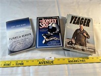 Lot of Airplane Flight Sky Related Books