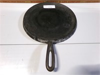 Wagner flat cast iron pan