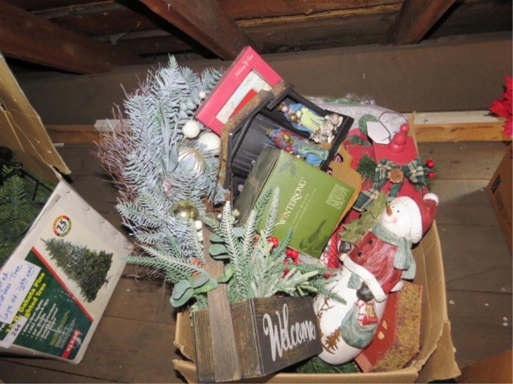 BOX OF CHRISTMAS DECOR, WREATH, SNOWMAN