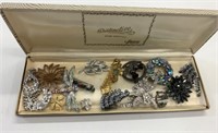 Nice Lot of Brooches