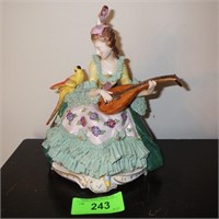 VINTAGE FIGURINE W/ DRESDIN LACE (SOME LACE WITH>>