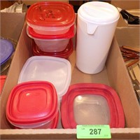 RUBBERMAID CONTAINERS (1 GLASS), RUBBRMAID PITCHER