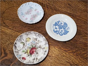 (3) Small Vintage Small Plates