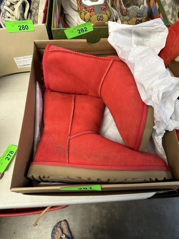 RED UGG SUEDE BOOTS NICE SZ 8