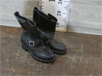 LEATHER BOOT NO SIZE FOUND - SOUL MEASURES 10 1/2"