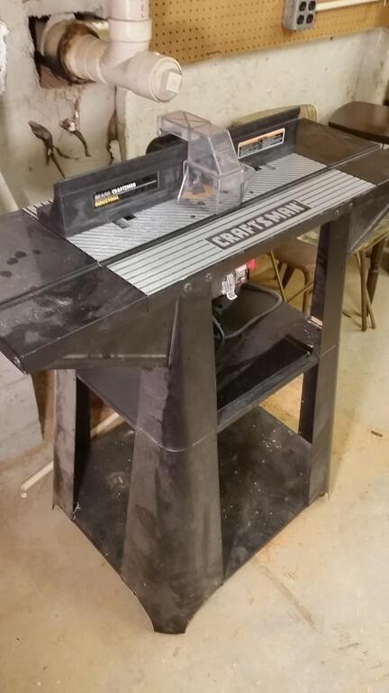 Craftsman Router on Table Stand