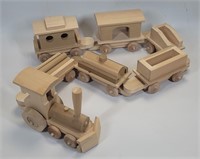 Wooden Train Engine Toy w/6 Cars