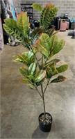 FM3593 Artificial House Plant