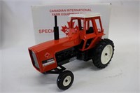 ALLIS-CHALMERS 700 TRACTOR ERTL 1/16