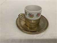 Decorative tea cup & saucer