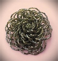 LARGE VINTAGE GREEN GLASS SEED BEADS FLOWER BROOCH
