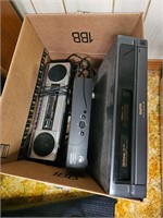 VHS Player, stereo grab box
