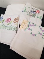 Group of vintage Linens