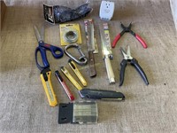 Misc tools. Box cutters, knives, blade holder……