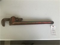 Ridged heavy duty 24 inch pipe wrench