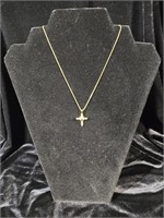 Gold Tone Necklace With Cross Pendant