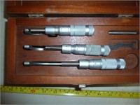 Brown & Sharpe 3pc Dial Caliper Micrometer Set