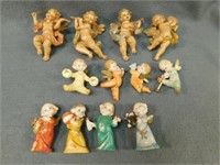 Figurine Ornaments 12 Figurine ornaments, musical