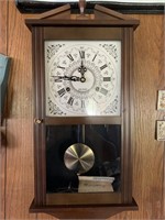 WIND UP WALL MOUNT CLOCK