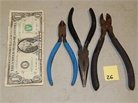 Set of 2 Dikes & 1 Needle Nose Pliers
